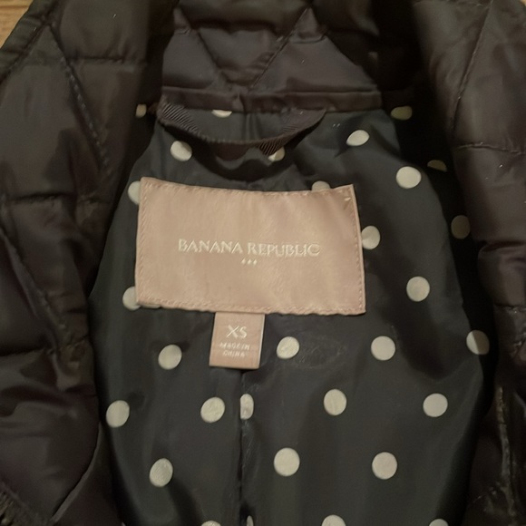 Banana Republic Quilt Pattern Padded Jacket. - Picture 2 of 7